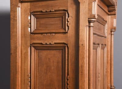 Rare Carved 19th Century Quality Gothic Cupboard in Quarter-Cut Oak - Image 7