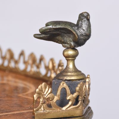 Louis XV Style Three Tier Étagère - Image 5