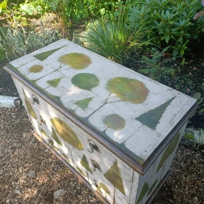 Folk Art chest of drawers - Image 5