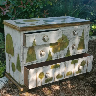 Folk Art chest of drawers - Image 2