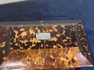TORTOISE SHELL TEA CADDY CIRCA 1750’s - Image 8