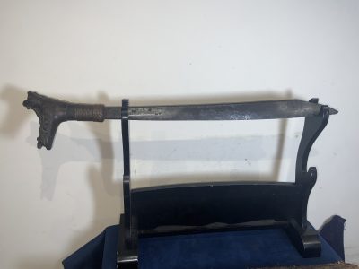 HEAD HUNTERS PARANG AND CARVED SCABBARD - Image 15