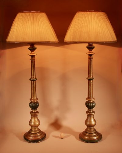 A Pair Of Very Decorative Italian Renaissance Style Turned And Carved Gilded Wooden Standard Lamps. - Image 2