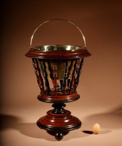 A Beautiful Walnut And Ebonised Tea Stove Bucket/Peat Bucket Planter/Jardinière. - Image 2
