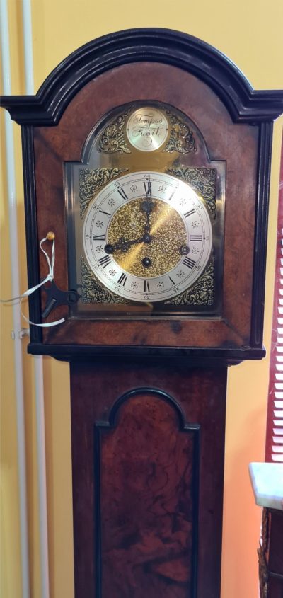 Antique Melodic Floor Clock With 3 Winding - Image 2