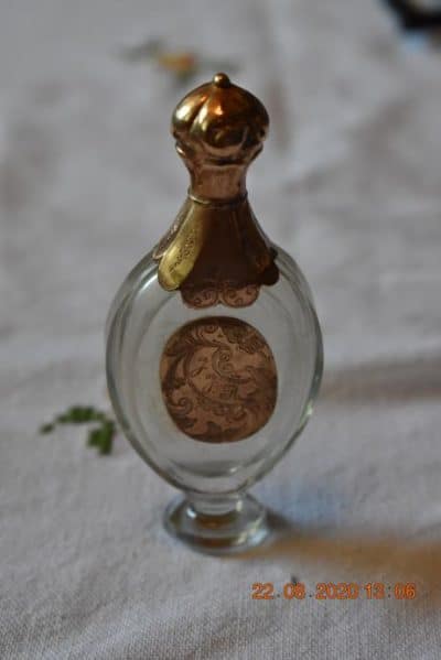 Antique French Perfume Bottle Encrusted With Gold, Jen Jacques Rousseau. - Image 6