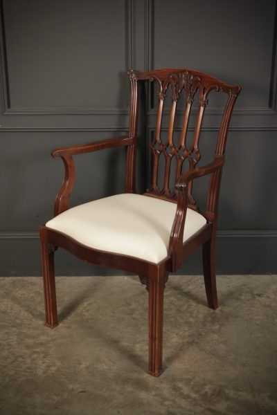 Set Of 8 Mahogany Chippendale Style Dining Chairs - Image 17