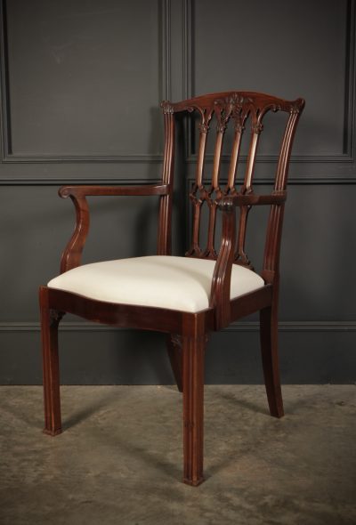 Set Of 8 Mahogany Chippendale Style Dining Chairs - Image 16