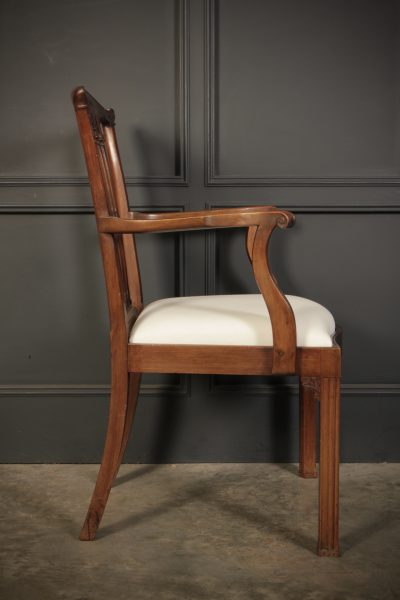 Set Of 8 Mahogany Chippendale Style Dining Chairs - Image 11