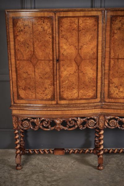 Double Bow Front Burr Walnut Cocktail Cabinet - Image 7