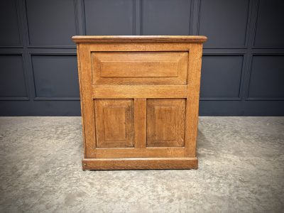 Freestanding Oak Kneehole Desk - Image 9