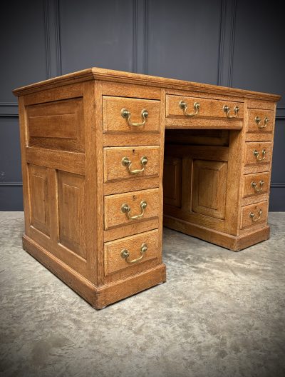 Freestanding Oak Kneehole Desk - Image 2
