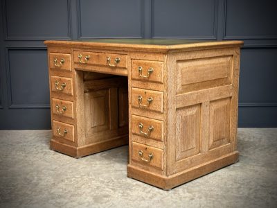 Freestanding Oak Kneehole Desk - Image 6