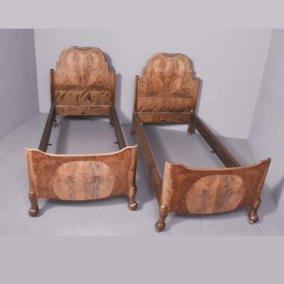 Pair of Sir Robert Lorimer Single Beds - Image 12