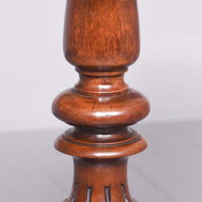Fine Quality George III Crossbanded Mahogany Chest on Chest - Image 4
