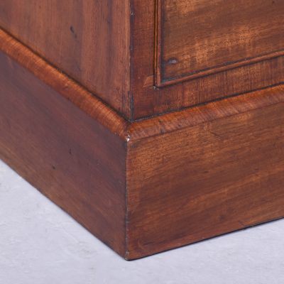 Quality Mahogany Chest of Drawers - Image 4