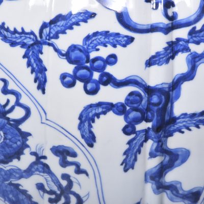 Large Pair of Blue and White Chinese Vases - Image 7
