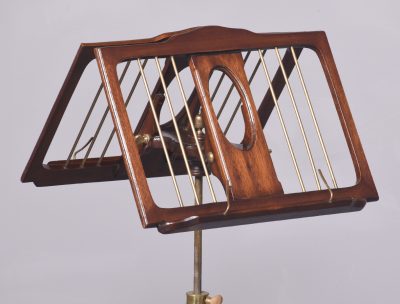 Handmade Regency-Style Mahogany Adjustable Duet Music Stand - Image 2
