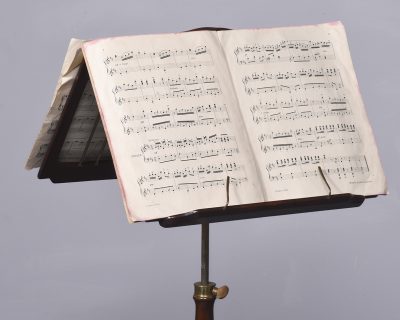 Handmade Regency-Style Mahogany Adjustable Duet Music Stand - Image 12