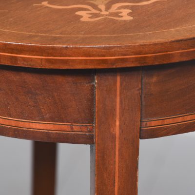 Sheraton Style Occasional Table - Image 5