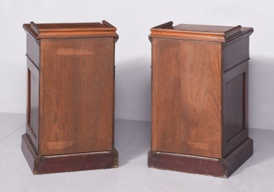 Exceptional Quality Pair of Small Victorian Figured Mahogany Chests of Drawers/Bedside Lockers - Image 11