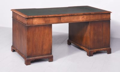 Early Georgian-Style Figured Walnut, Freestanding Kneehole Writing Desk - Image 2