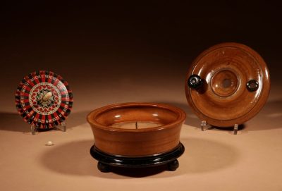 Interesting Turned wooden Travel Roulette. - Image 6