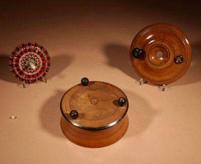 Interesting Turned wooden Travel Roulette. - Image 8