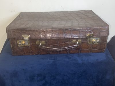 ATTACHES CROCODILE SKIN CASE - Image 15