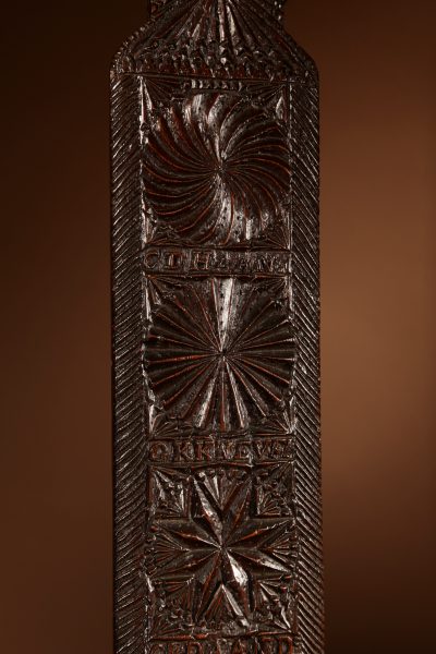 Early Dated 1661 Fine Oak Chip Carved Dutch Mangle Board. - Image 5