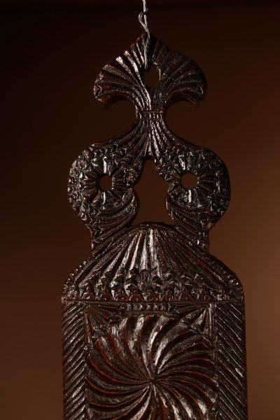 Early Dated 1661 Fine Oak Chip Carved Dutch Mangle Board. - Image 6
