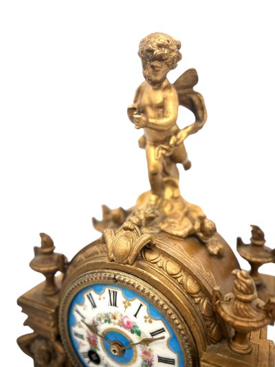 Stunning French Victorian Sevres ormolu 8 day mantel Clock – CA 1860 - Image 4