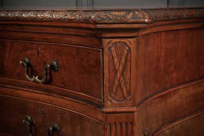 Magnificent Serpentine Shaped Mahogany Partners Desk - Image 3