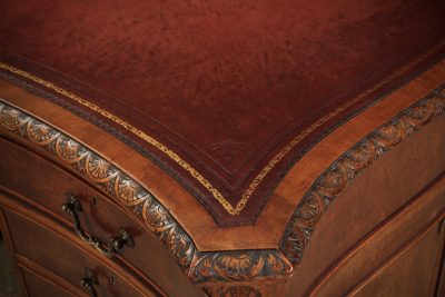 Magnificent Serpentine Shaped Mahogany Partners Desk - Image 4