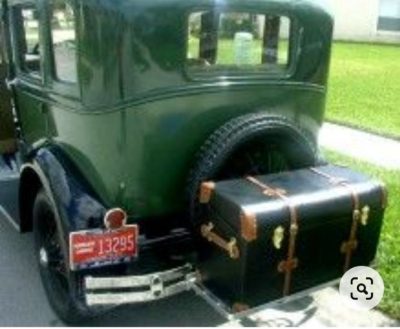 Oldtimer Cars Trunk - Image 2