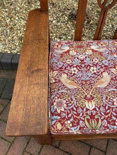 Arts & Crafts Oak Settle - Image 3