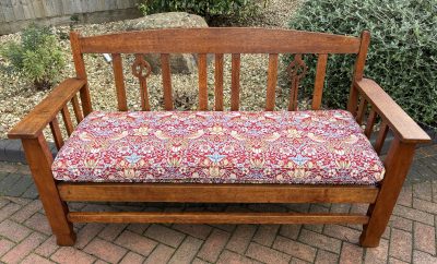 Arts & Crafts Oak Settle