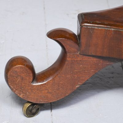 A Good Pair of George IV Mahogany Tea Tables - Image 4