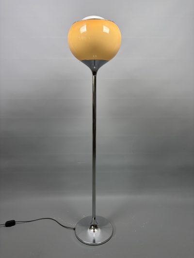 Italian Guzzini "Flash" Floor Lamp - Image 2