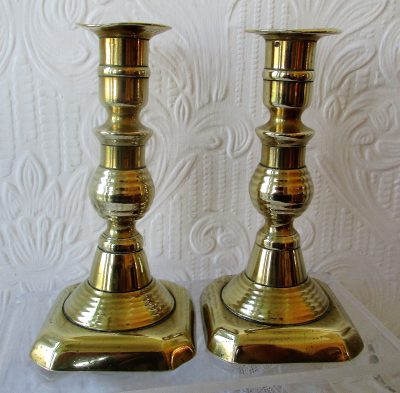 Pair of Antique English Victorian Brass Candlesticks - Image 4