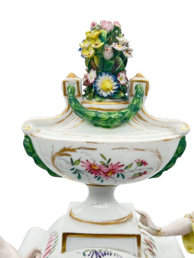 Fabulous Meissen Porcelain Figural Mantel clock – ca1850 - Image 3
