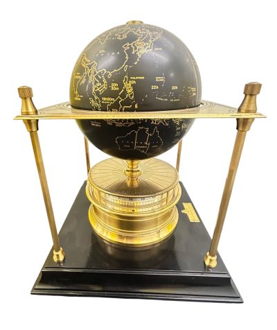 Franklin Mint Collector’s Edition Royal Geographical Society World Clock - Image 10