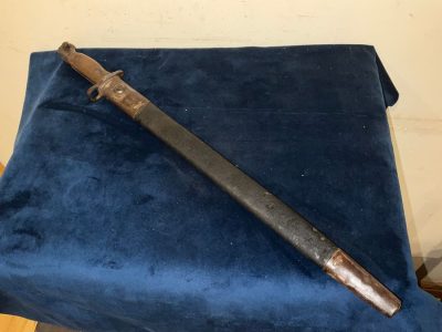 1WW BRITISH BAYONET & SCABBARD