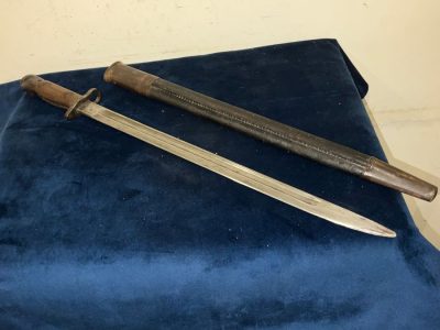 1WW BRITISH BAYONET & SCABBARD - Image 4