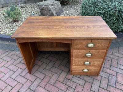 1930s Single Pedestal Oak Desk - Image 2