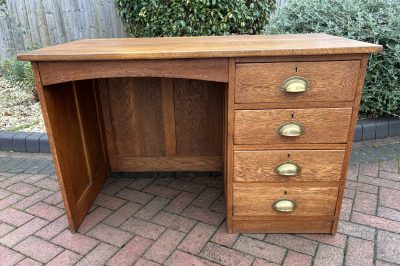 1930s Single Pedestal Oak Desk