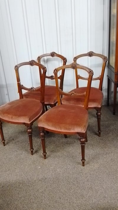 Antique Victorian Set of 4 Walnut Dining Chairs