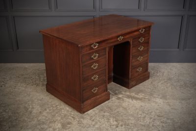 George III Cuban Mahogany Kneehole Desk