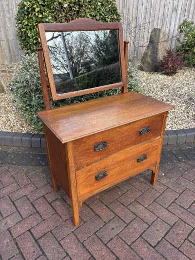 Arts & Crafts Oak Dressing Chest