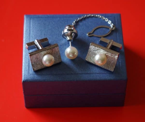 A Silver & Real Pearl Pair of Cufflinks - Lovely Present / Boxed